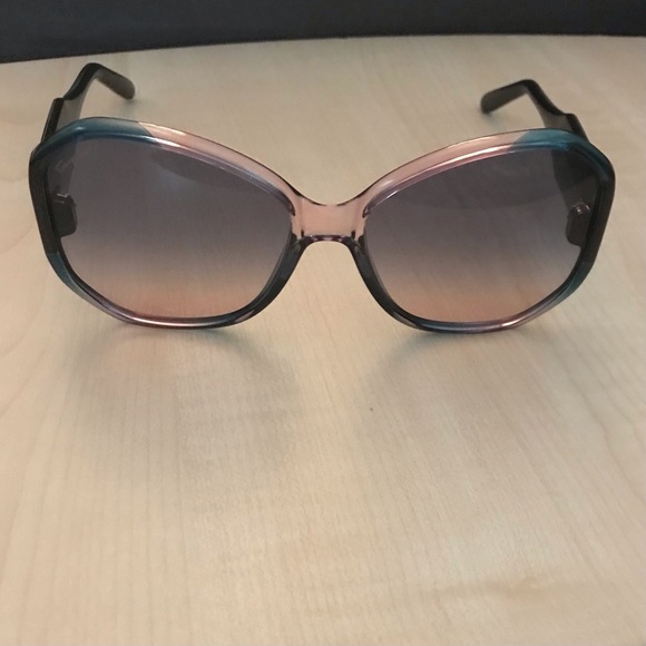 SALVATORE FERRAGAMO Sunglasses for Women oversized geometric frames NEW w/ case - Picture 3 of 10